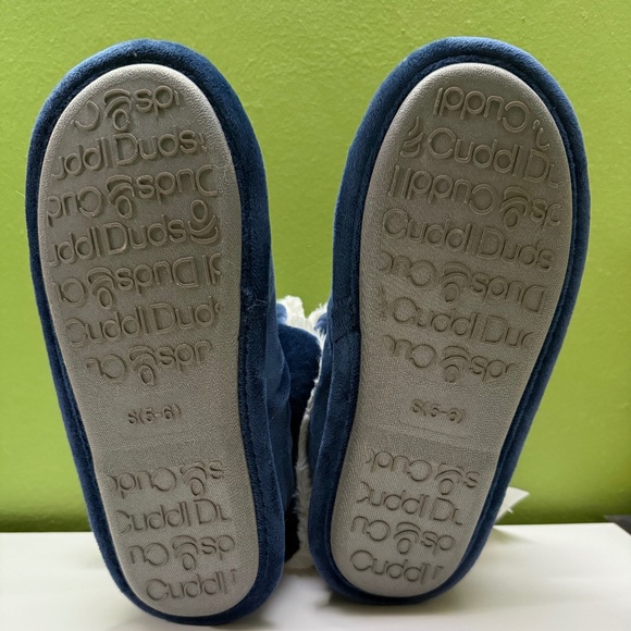 Cozy Faux Fur Slipper Booties - Picture 4 of 5